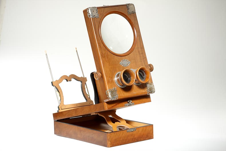 French  Walnut Graphoscope