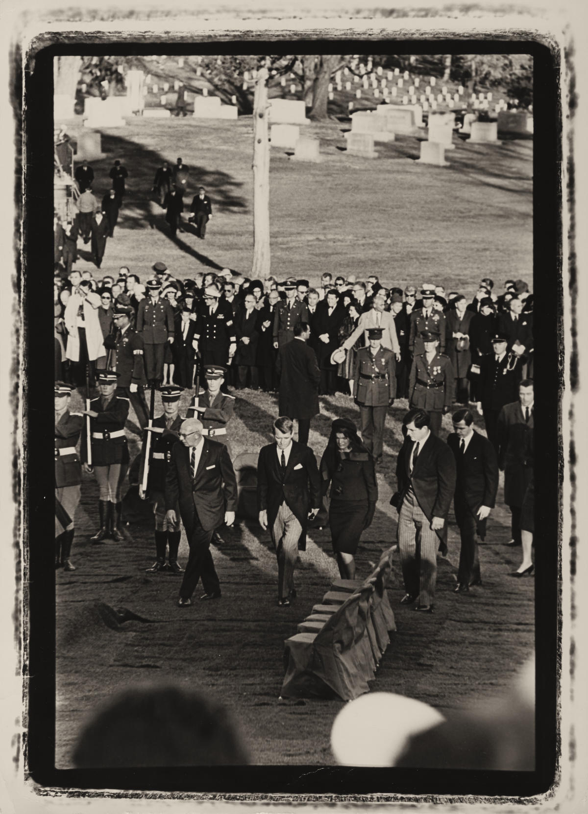 LISL STEINER (* 1927) Bergräbnis von / Funeral John F. Kennedy, Washington 1963 LISL STEINER (* 1927) Bergräbnis von / Funeral John F. Kennedy, Washington 1963