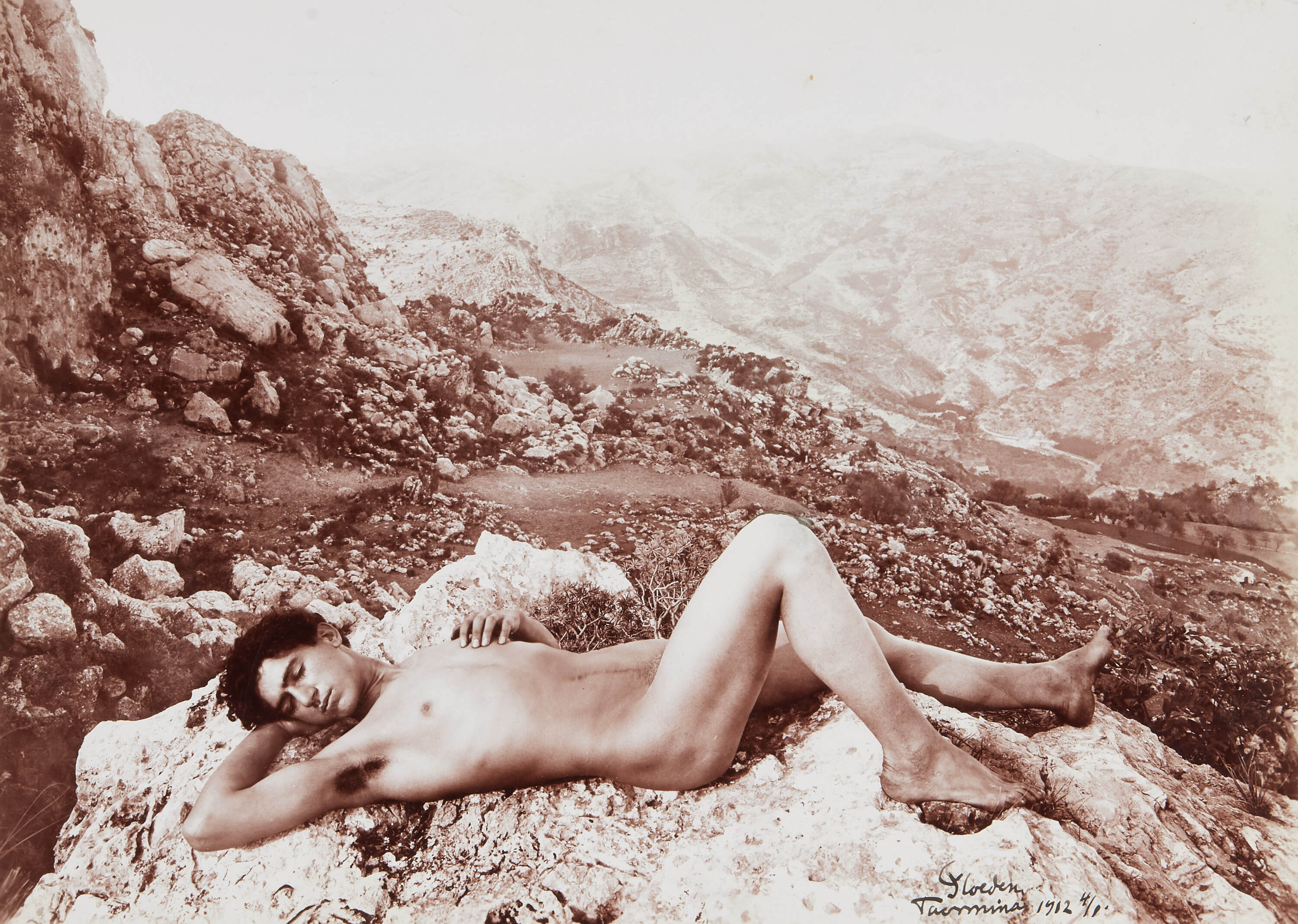 WILHELM VON GLOEDEN (1856–1931) - Taormina, 1912