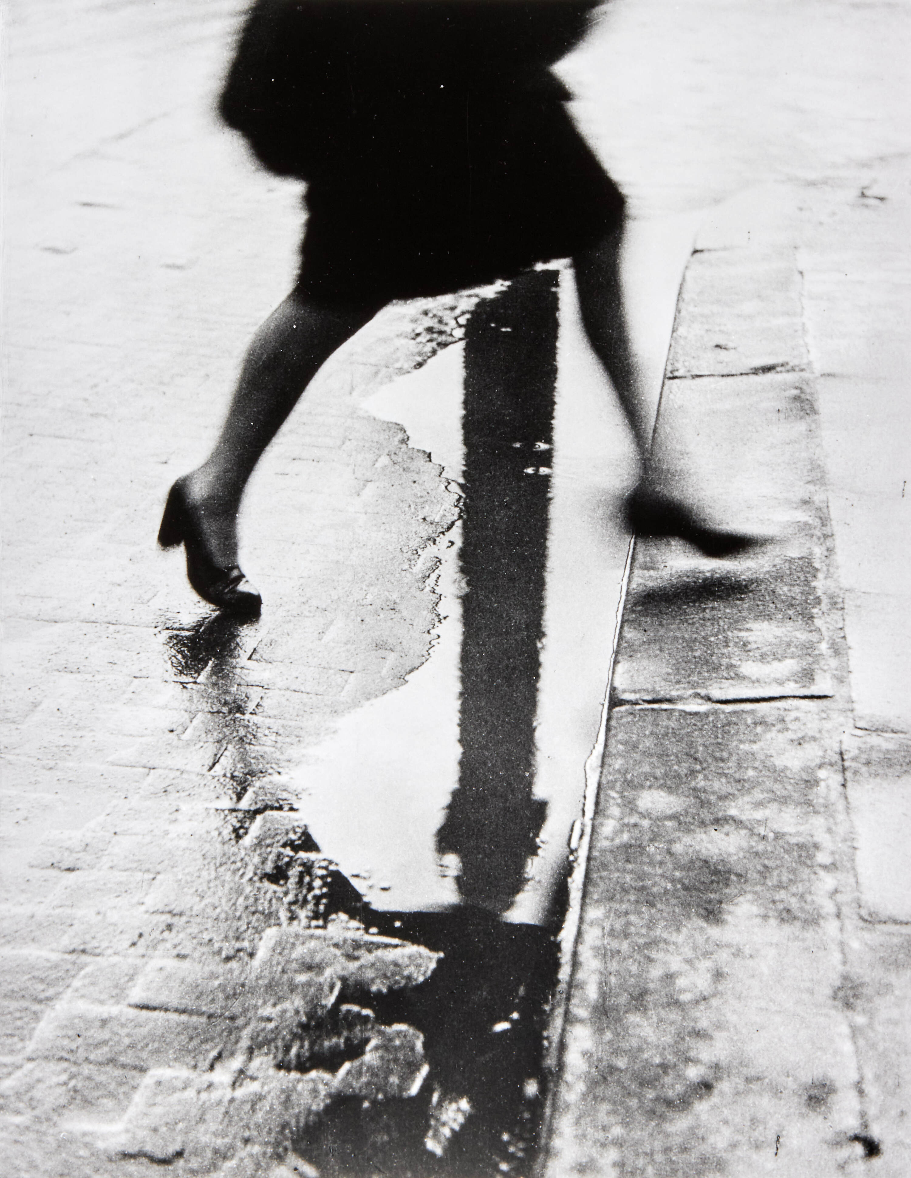 WILLY RONIS (1910–2009) - 'Place Vendôme', Paris 1947