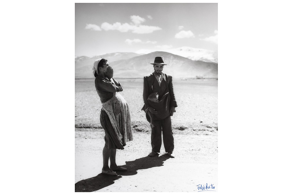 Couple with child, Fulvio Roiter (* 1926)