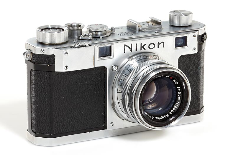 Nikon  S