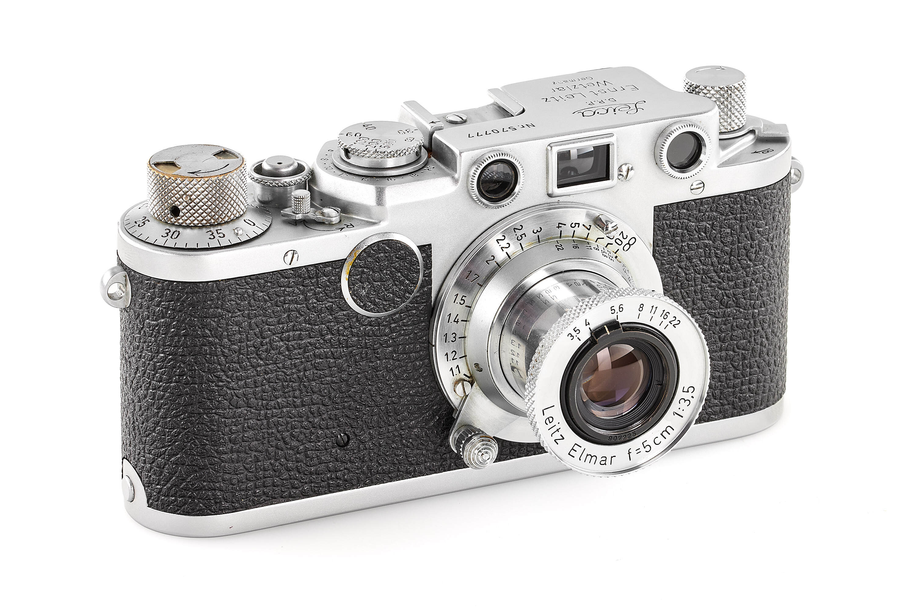 Leica IIf black scale with Elmar 3.5/5cm * Leica IIf black scale with Elmar 3.5/5cm *