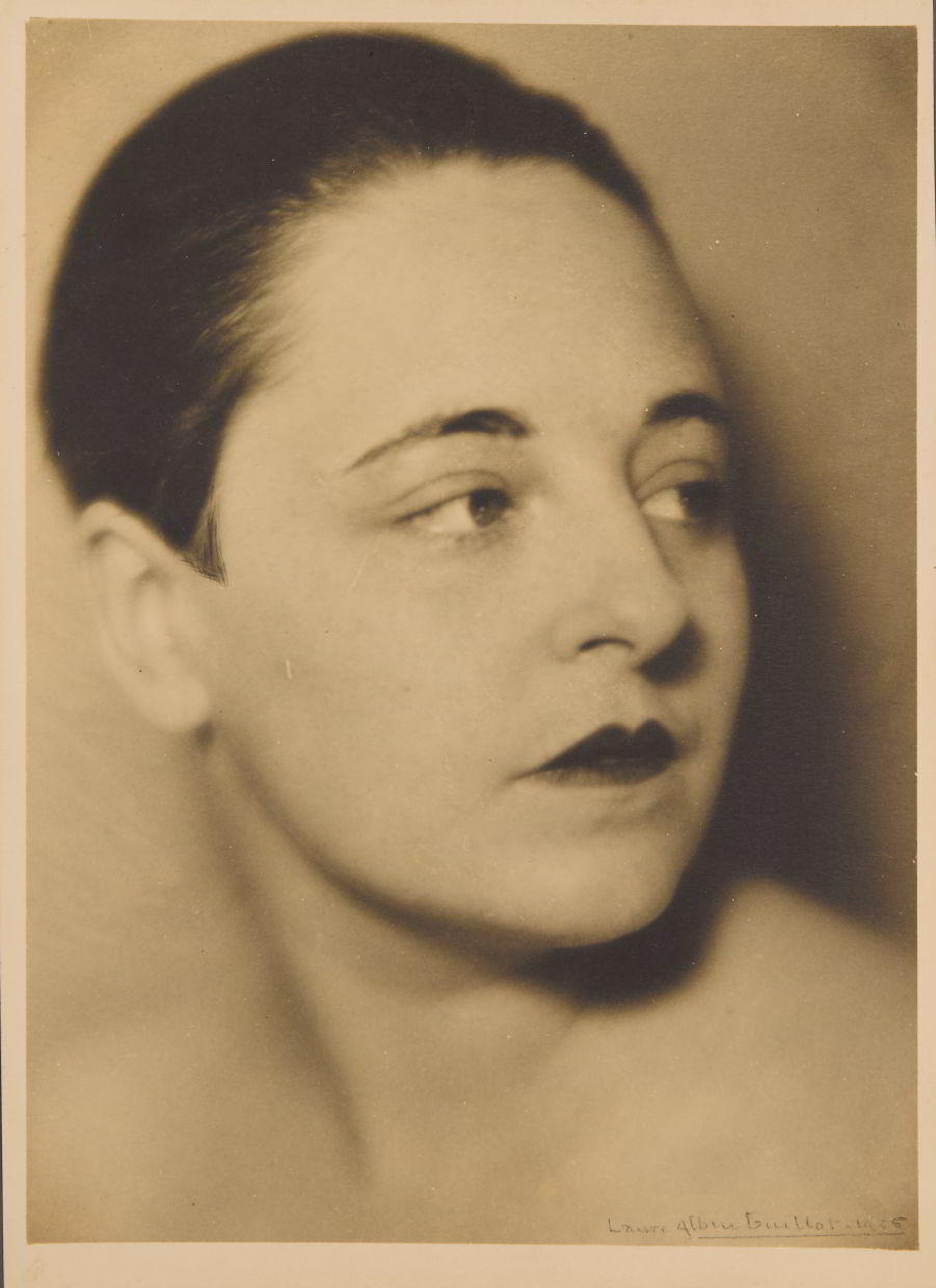 LAURE ALBIN-GUILLOT (1879–1962) Profil et Coiffure Moderne, 1935