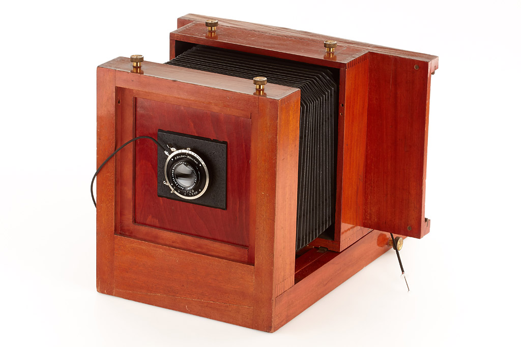 Görlitzer Camera Werke Stella 13x18 'German Police Camera'