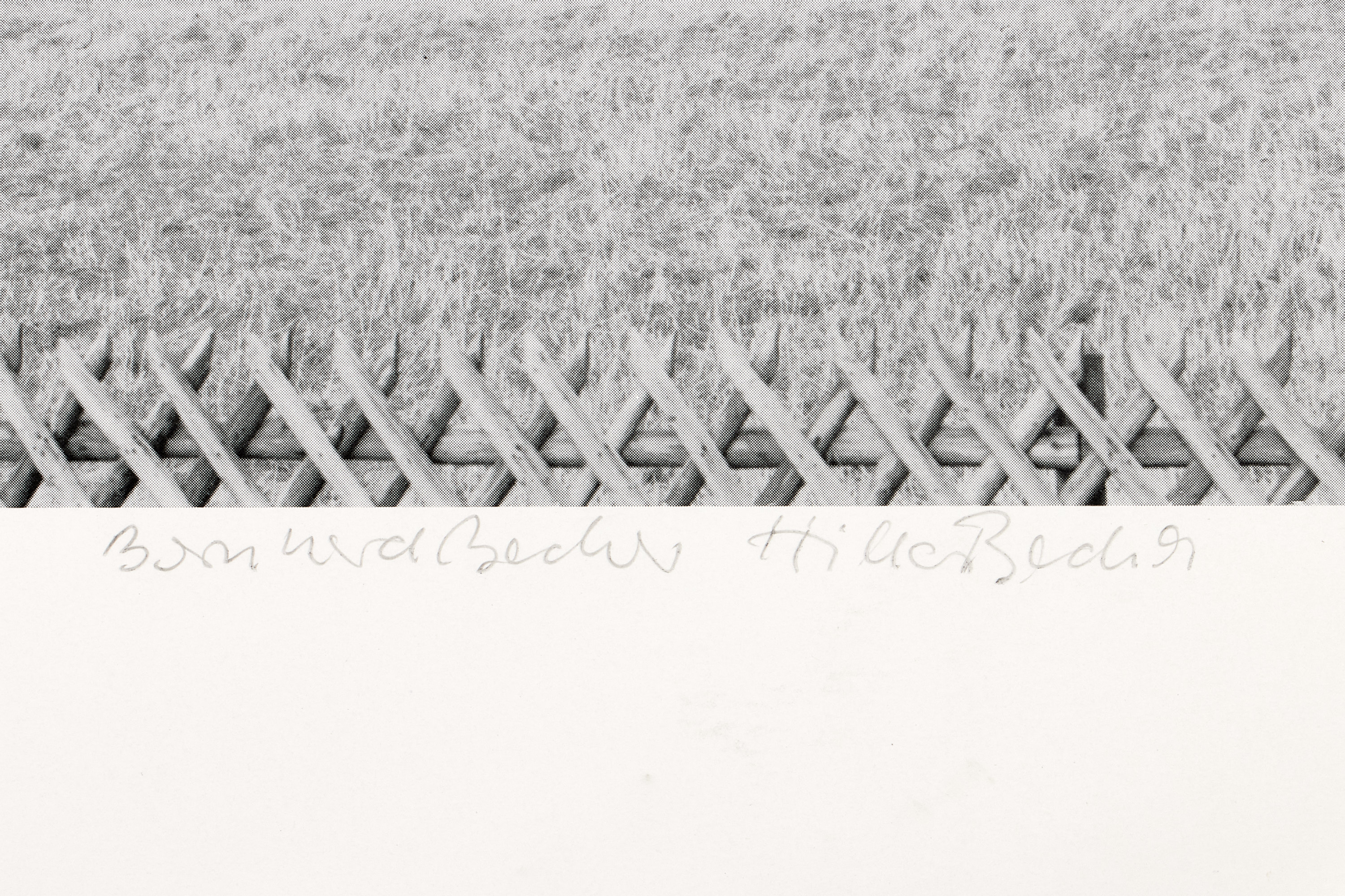 BERND BECHER (1931–2007) HILLA BECHER (1934–2015) - Vier Gasometer (Anonyme Skulpturen), 1973