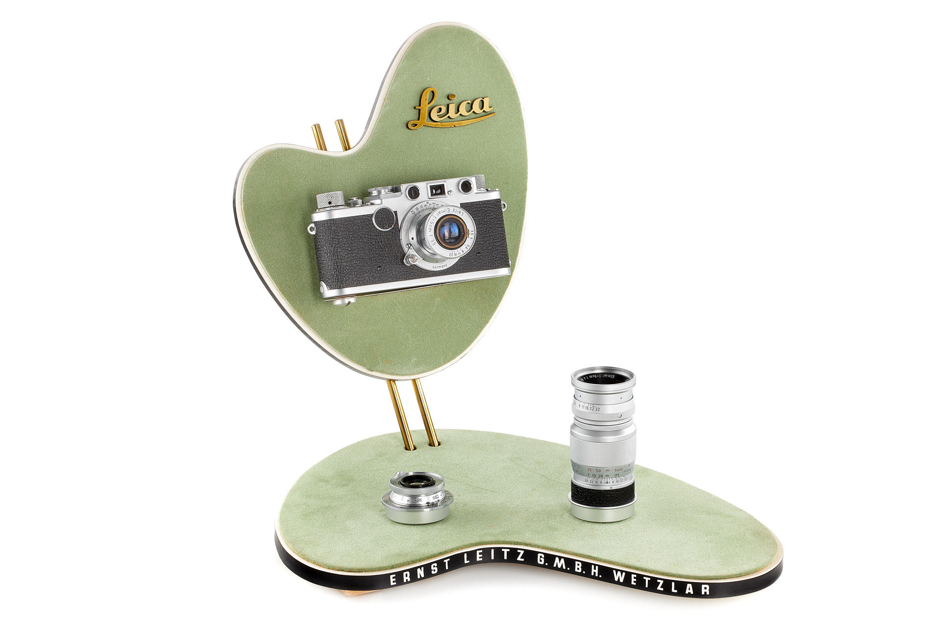 Leica Display Stand with Leica IIf Leica Display Stand with Leica IIf