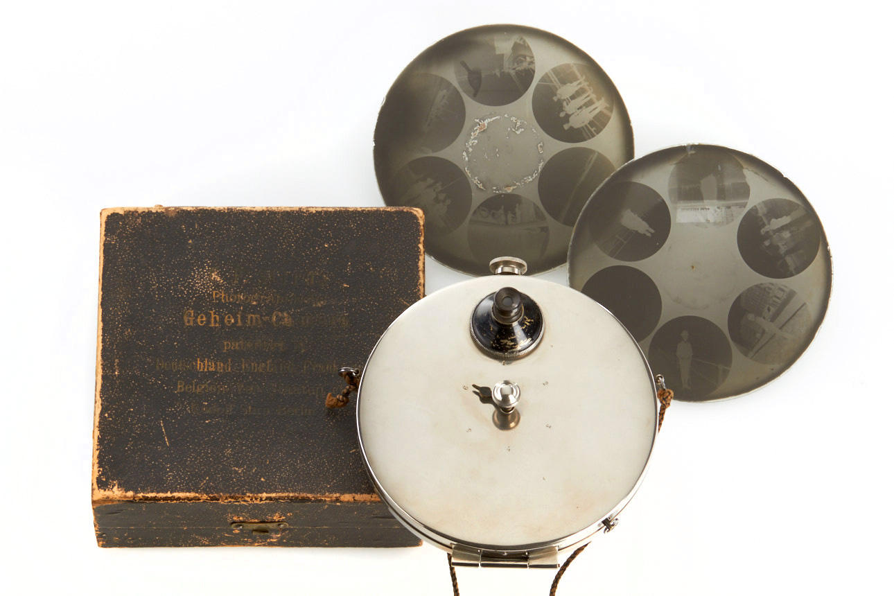 C.P. Stirn L'Invisible Detective Camera