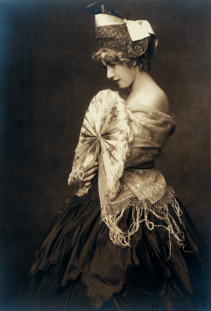 Madame d’Ora / Dora Kallmus (1881–1963) & Arthur Benda (1885–1969), Fashion study