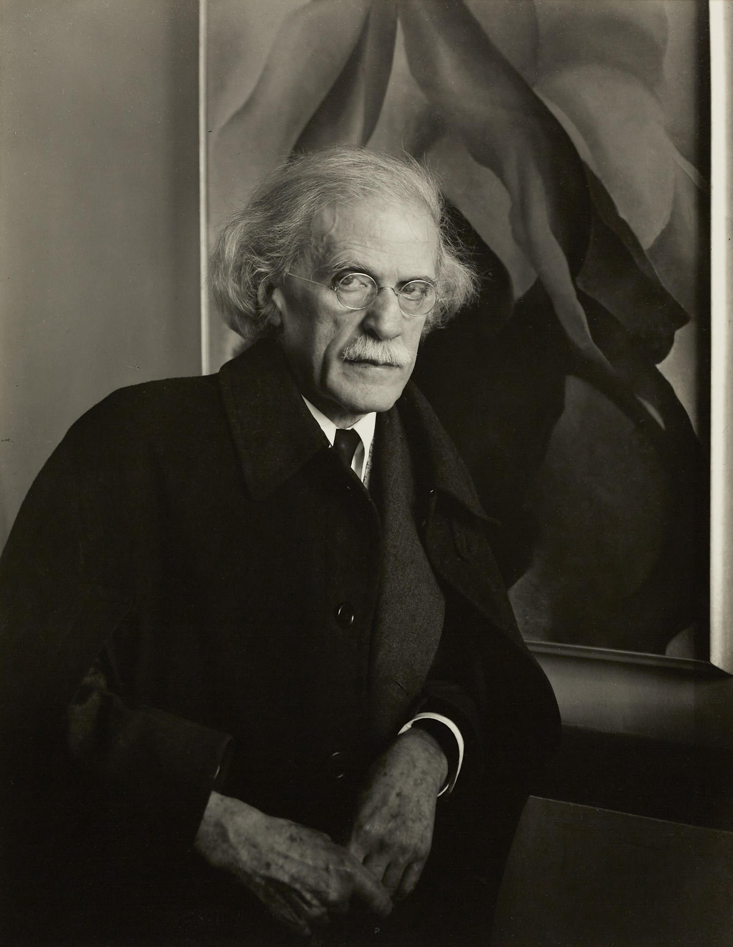 IMOGEN CUNNINGHAM (1883–1976) Alfred Stieglitz at´An American Place`, New York 1934 IMOGEN CUNNINGHAM (1883–1976) Alfred Stieglitz at´An American Place`, New York 1934