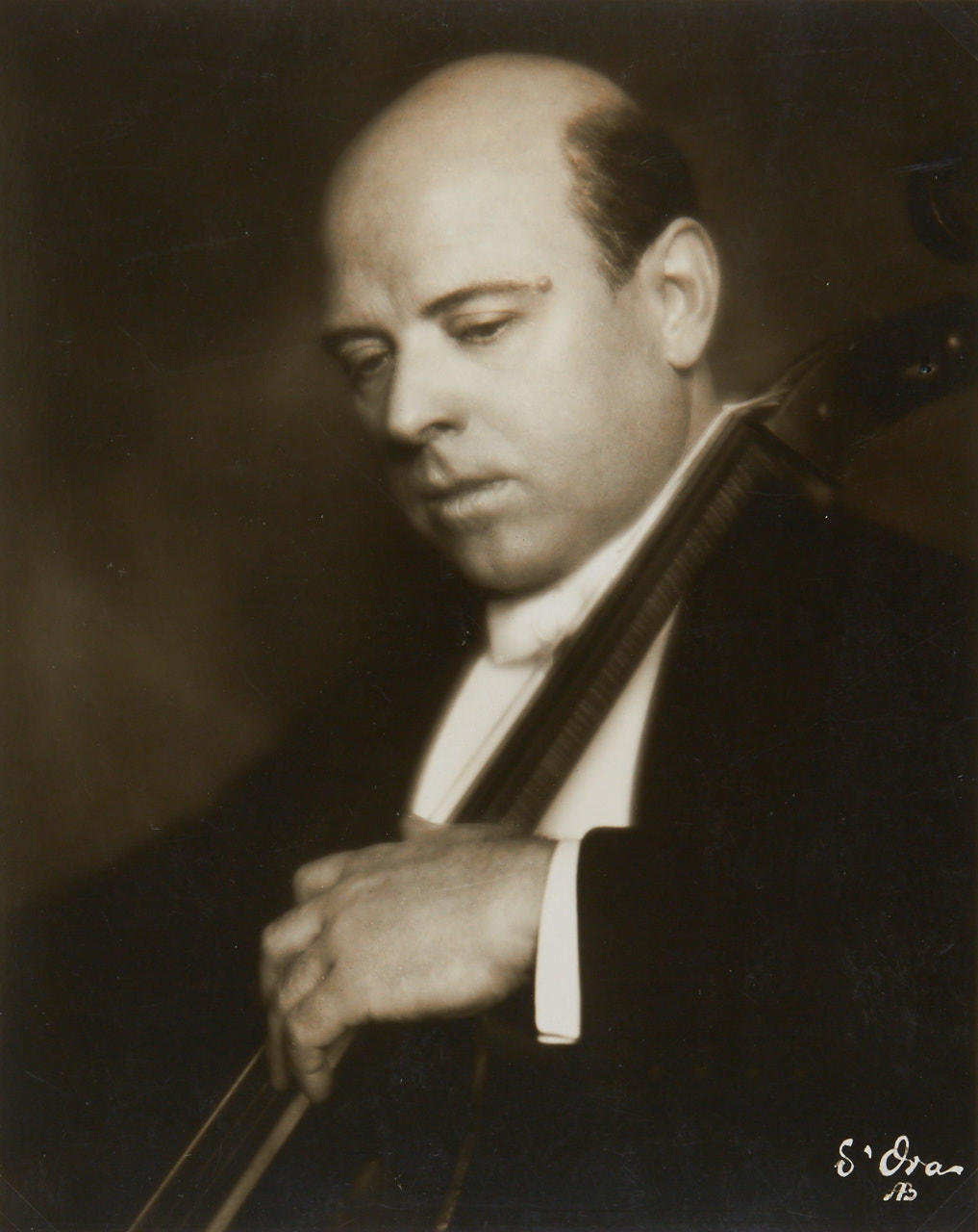 MADAME D’ORA / DORA KALLMUS (1881–1963) & ARTHUR BENDA (1885–1969) Pablo Casals, Vienna 1912