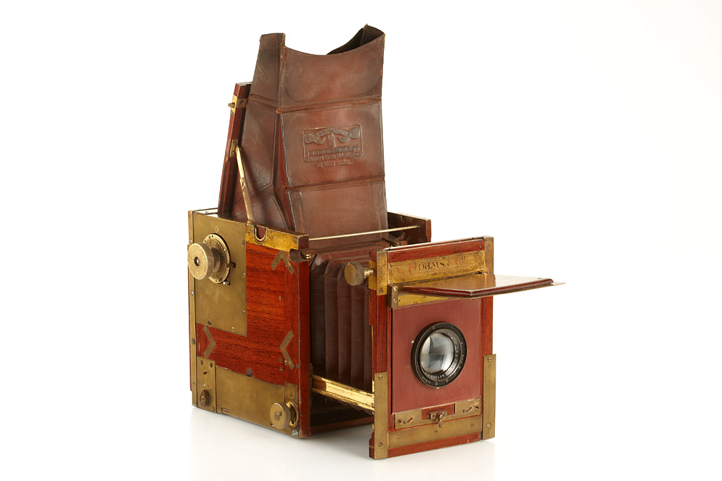 Adams  Minex Tropical