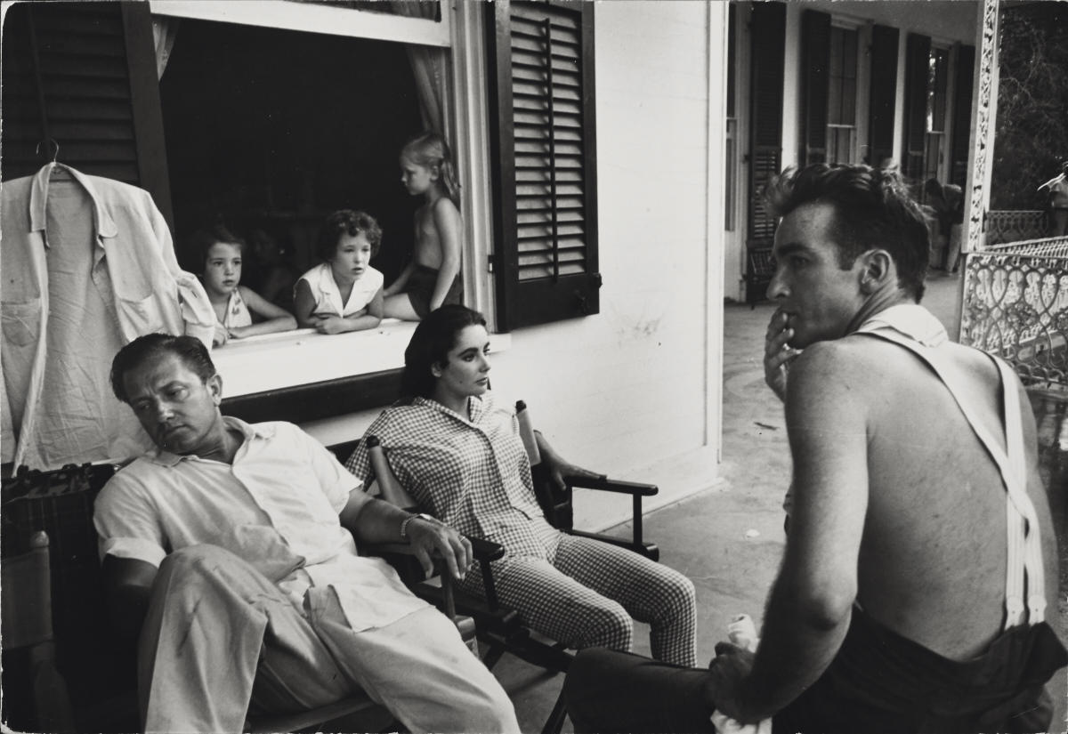 BOB WILLOUGHBY (1927–2009) Liz Taylor und / and Montgomery Clift in ‘Suddenly Last Summer’, 1959 BOB WILLOUGHBY (1927–2009) Liz Taylor und / and Montgomery Clift in ‘Suddenly Last Summer’, 1959