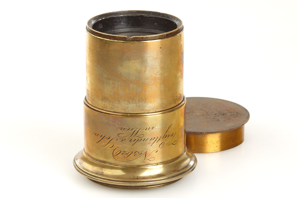 VoigtlÃ¤nder Petzval Lens