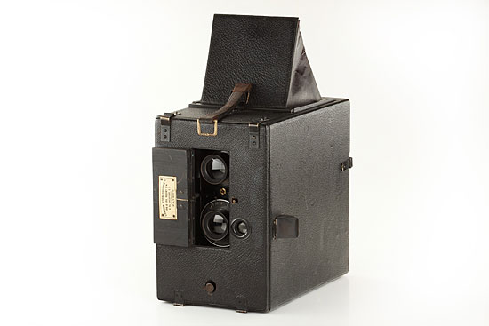 London Stereoscopic  Twin Lens Artist Hand Camera