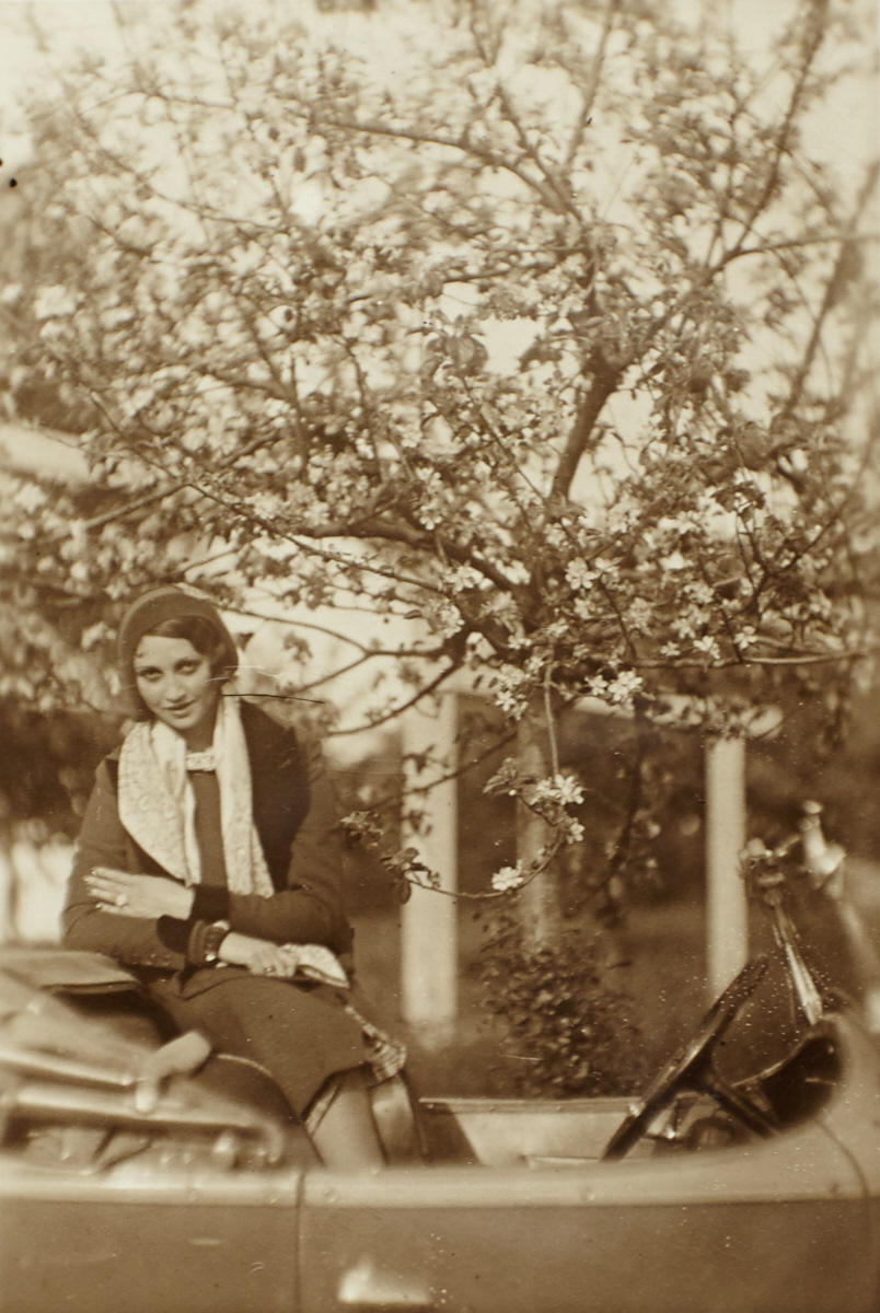 JACQUES-HENRI LARTIGUE (1894–1986) Renée Perle, Interlaken 1930s 