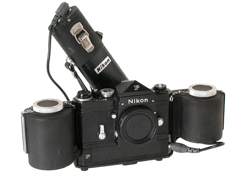 Nikon    F Eyelevel + 250 MD