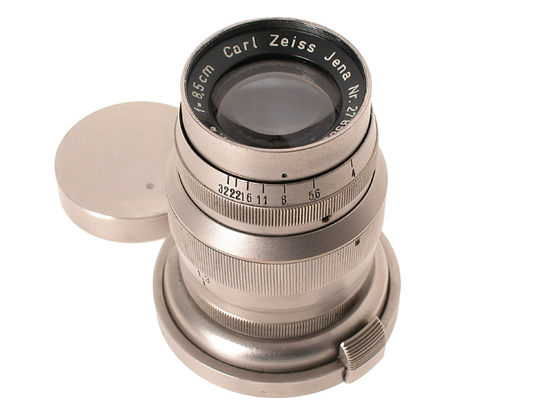 Carl Zeiss Jena  8,5cm/4 Triotar Nickel