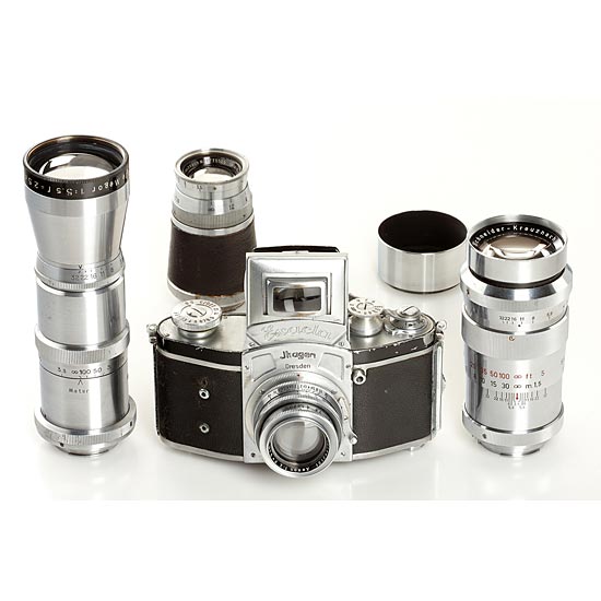 Kine Exakta chrome outfit