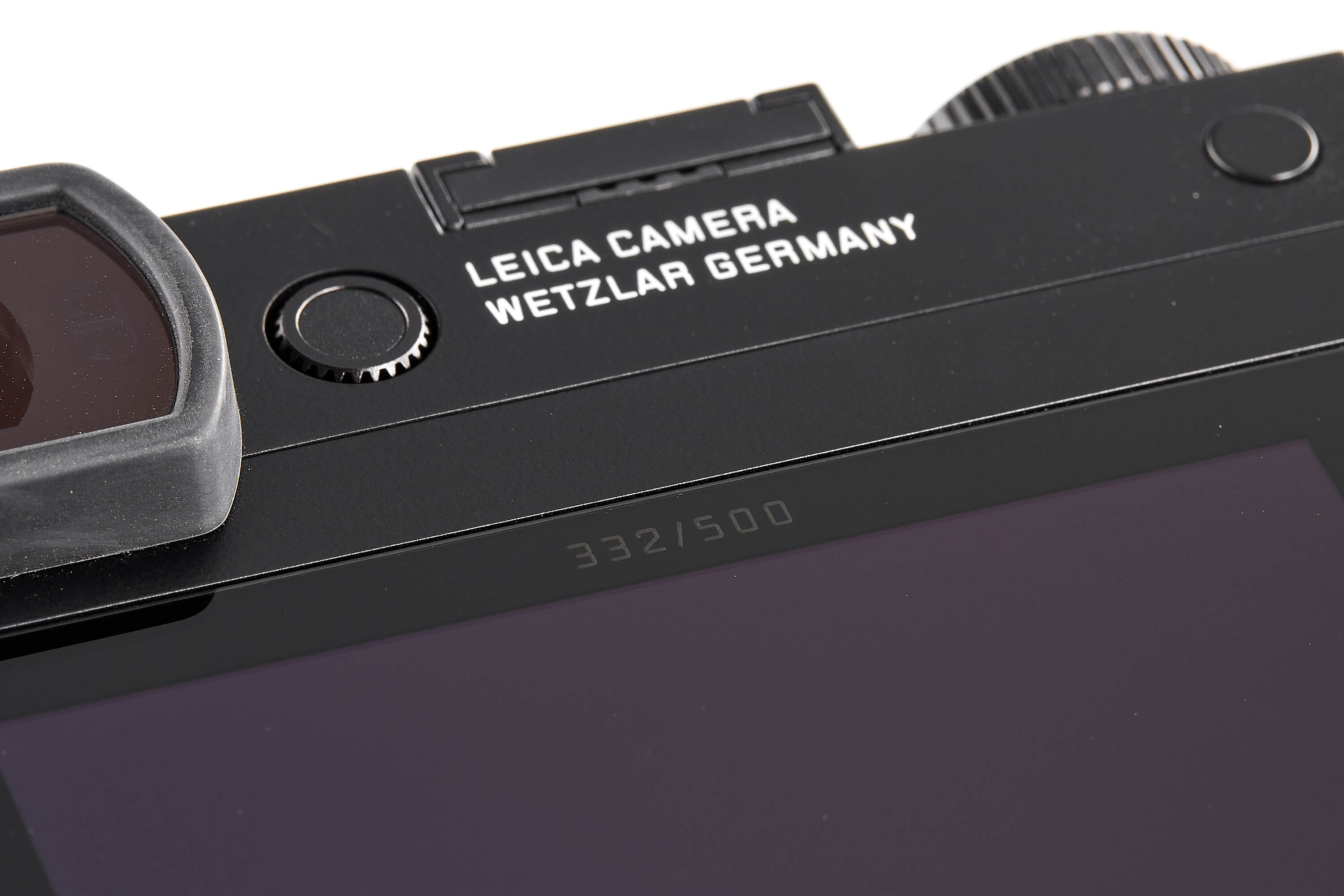 Leica Q2 'Dawn' by Seal