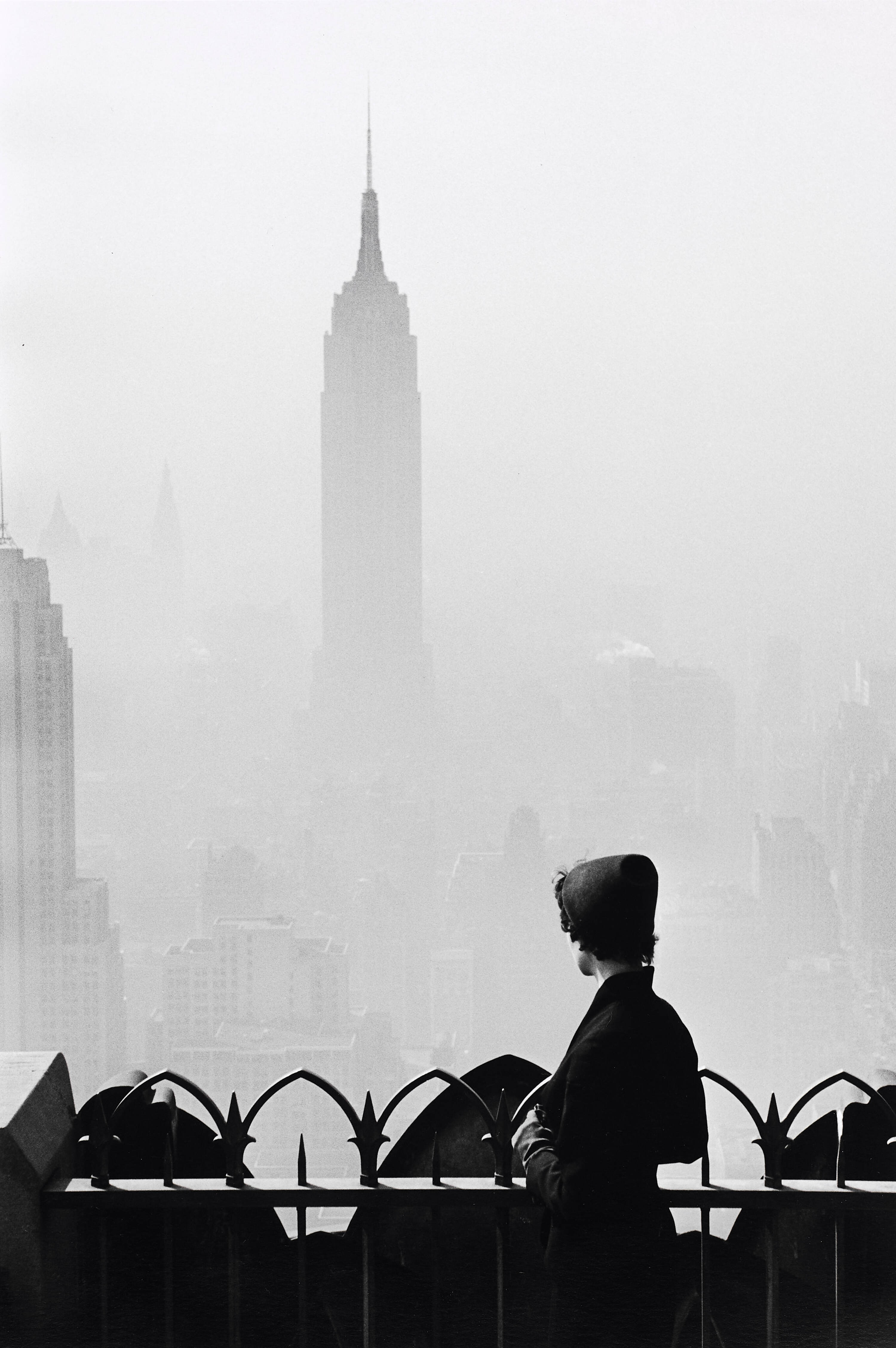 ELLIOTT ERWITT (1928–2023) - Empire State, NYC 1955* ELLIOTT ERWITT (1928–2023) - Empire State, NYC 1955*