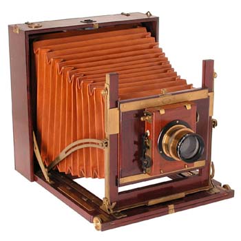 Gaumont, France   Field Camera