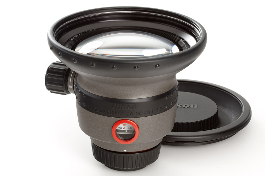 Nikon R-UW AF Nikkor 2,8/20-35mm