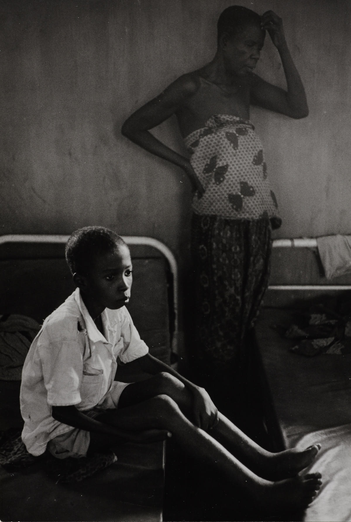 MARC RIBOUD (*1923) Flüchtlingscamp / Refugee Camp, Kinshasa 1961 MARC RIBOUD (*1923) Flüchtlingscamp / Refugee Camp, Kinshasa 1961