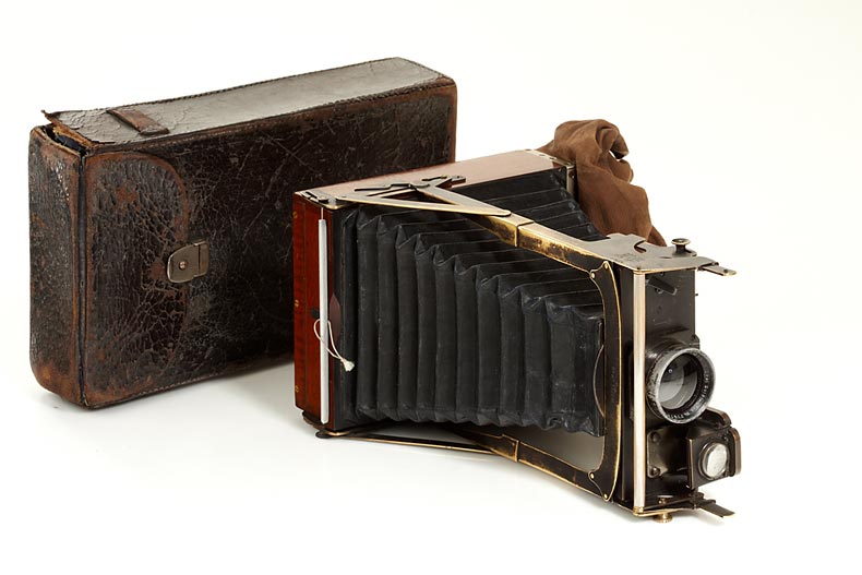 Newman & Guardia  Nydia