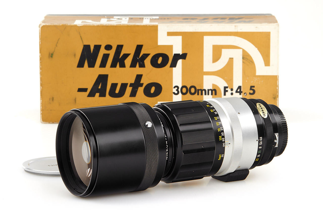 Nikon 4.5/300mm Nikkor-P Auto