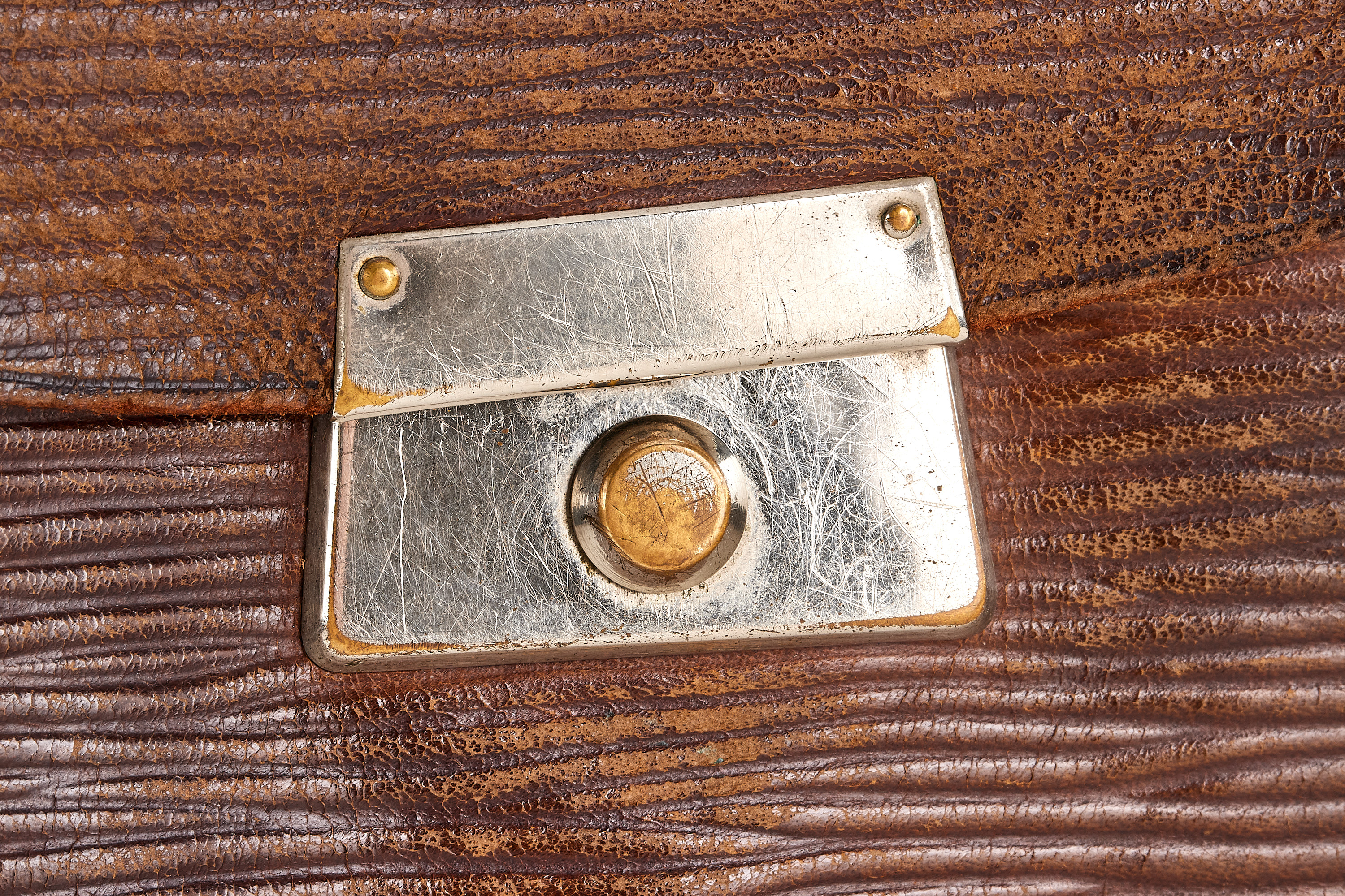 Leica ETRIN case 1st Version