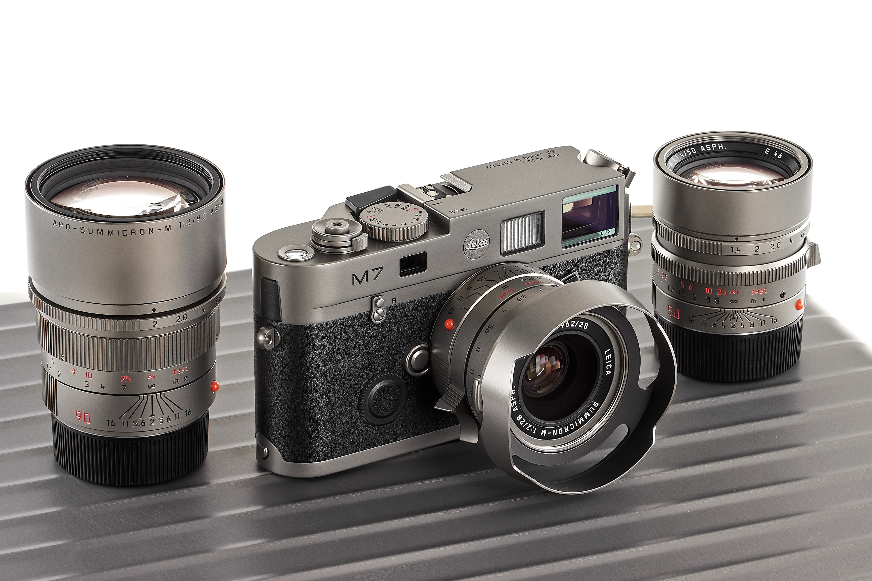 Leica M7 Titan '50 Jahre Leica M System' 3-lens outfit * Leica M7 Titan '50 Jahre Leica M System' 3-lens outfit *