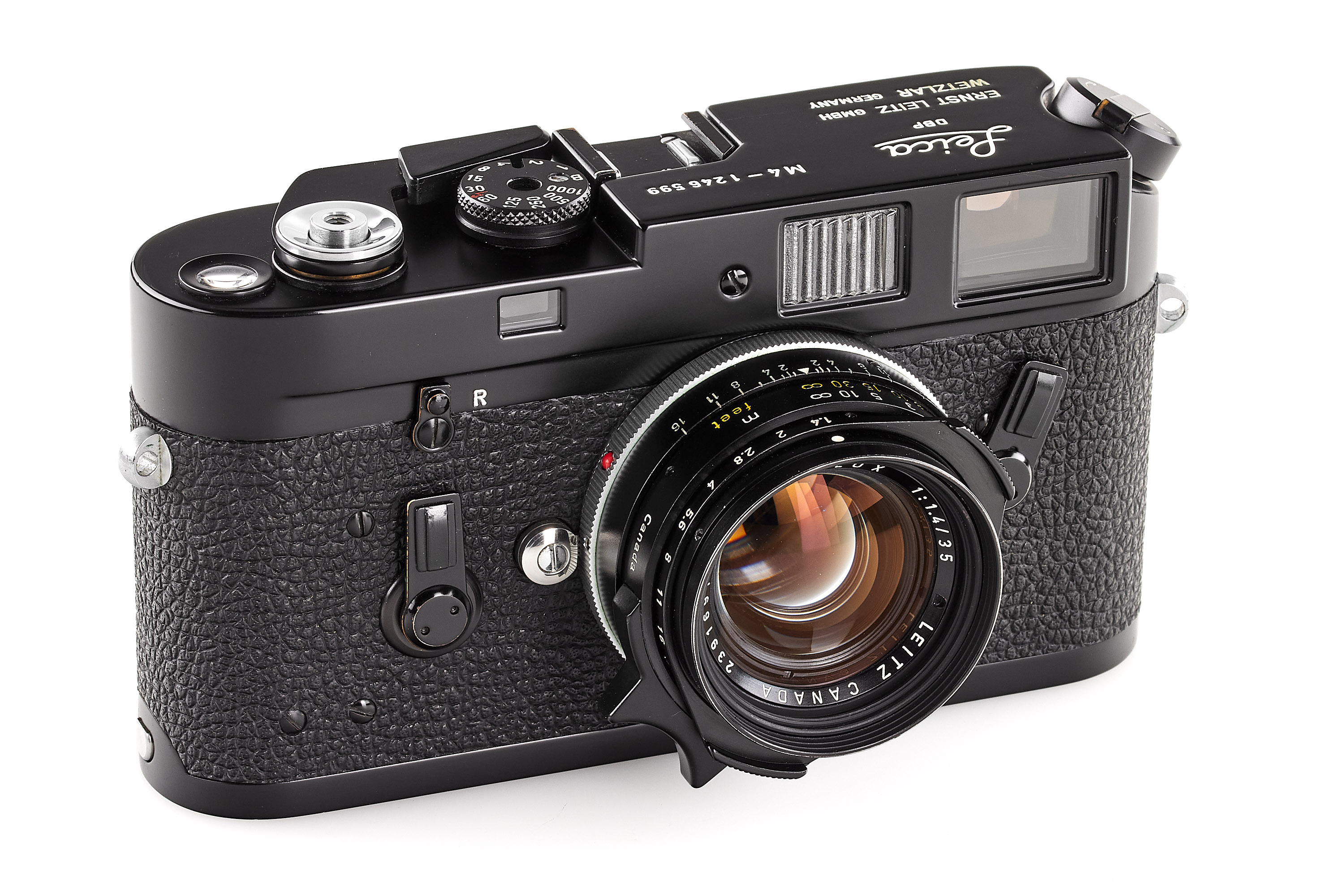 Leica M4 black paint with Summilux 1.4/35mm