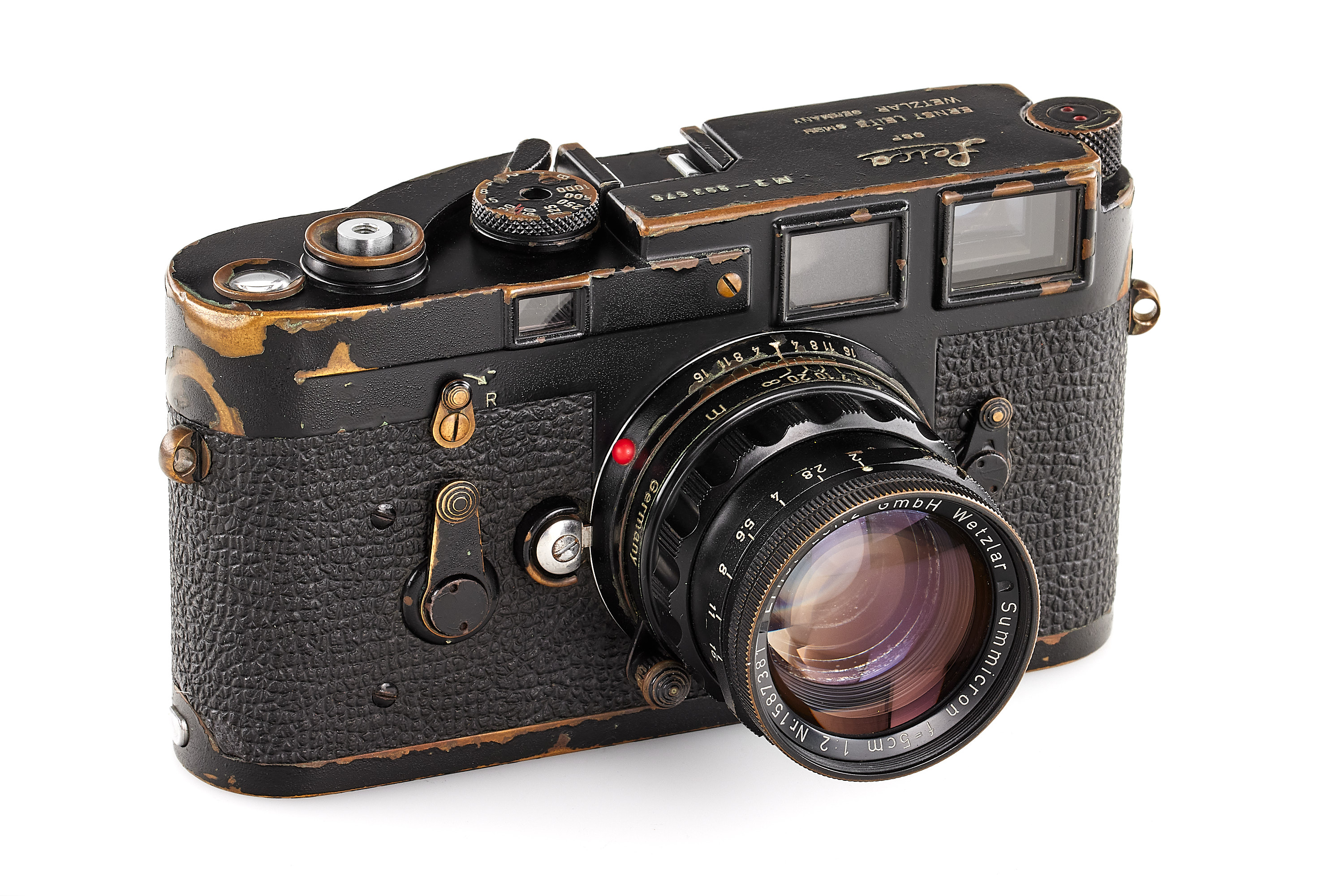 Leica M3 black paint with Summicron 2/50mm black paint / brass mount