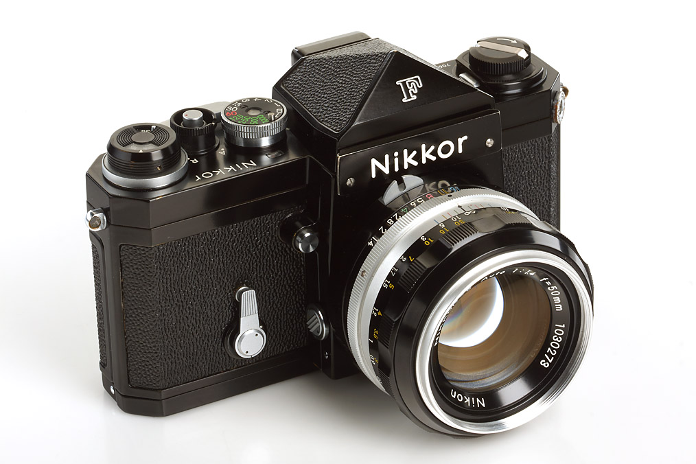 Nikon 'Nikkor' F Eyelevel Schwarz