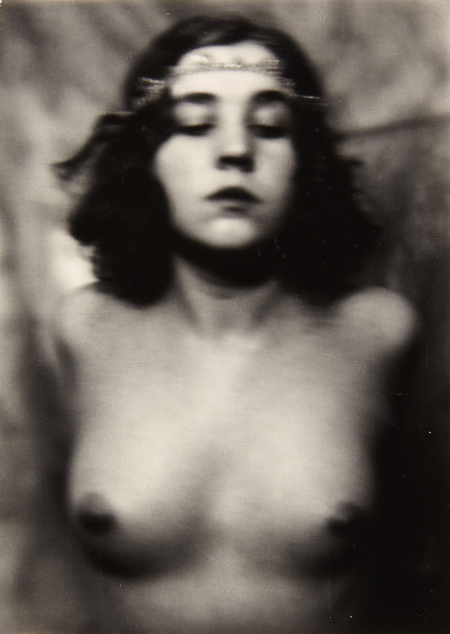 ALEXANDER DANILOVICH GRINBERG (1885–1979) Untitled Nude, 1928