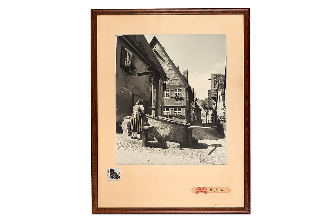 Zeiss Ikon Ikoflex 6x6 Advertising Photo