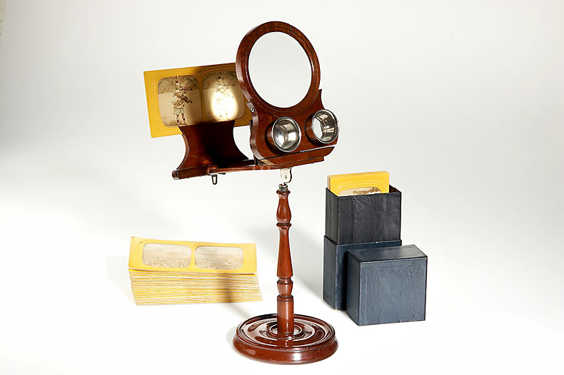 Stereo-Graphoscope on Stand