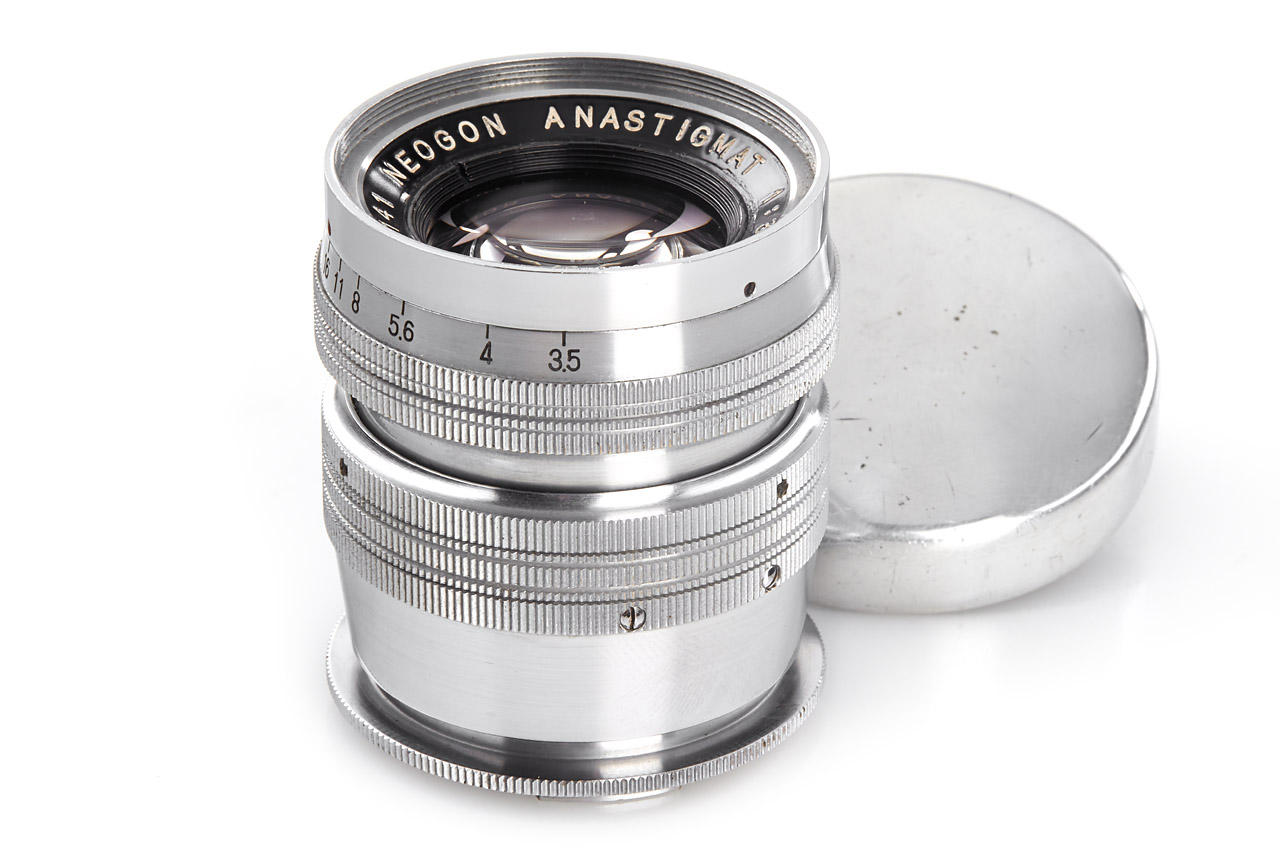 Tokiwa Seiki  f. Pentaflex Neogon Anastigmat 3.5/8cm