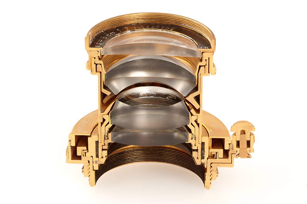 Summar 2/5cm Gold Cut-Away