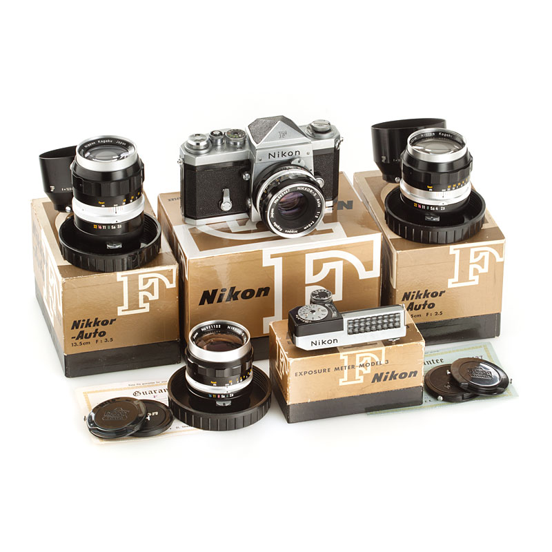 Nikon F Eyelevel chrome outfit Nikon F Eyelevel chrome outfit