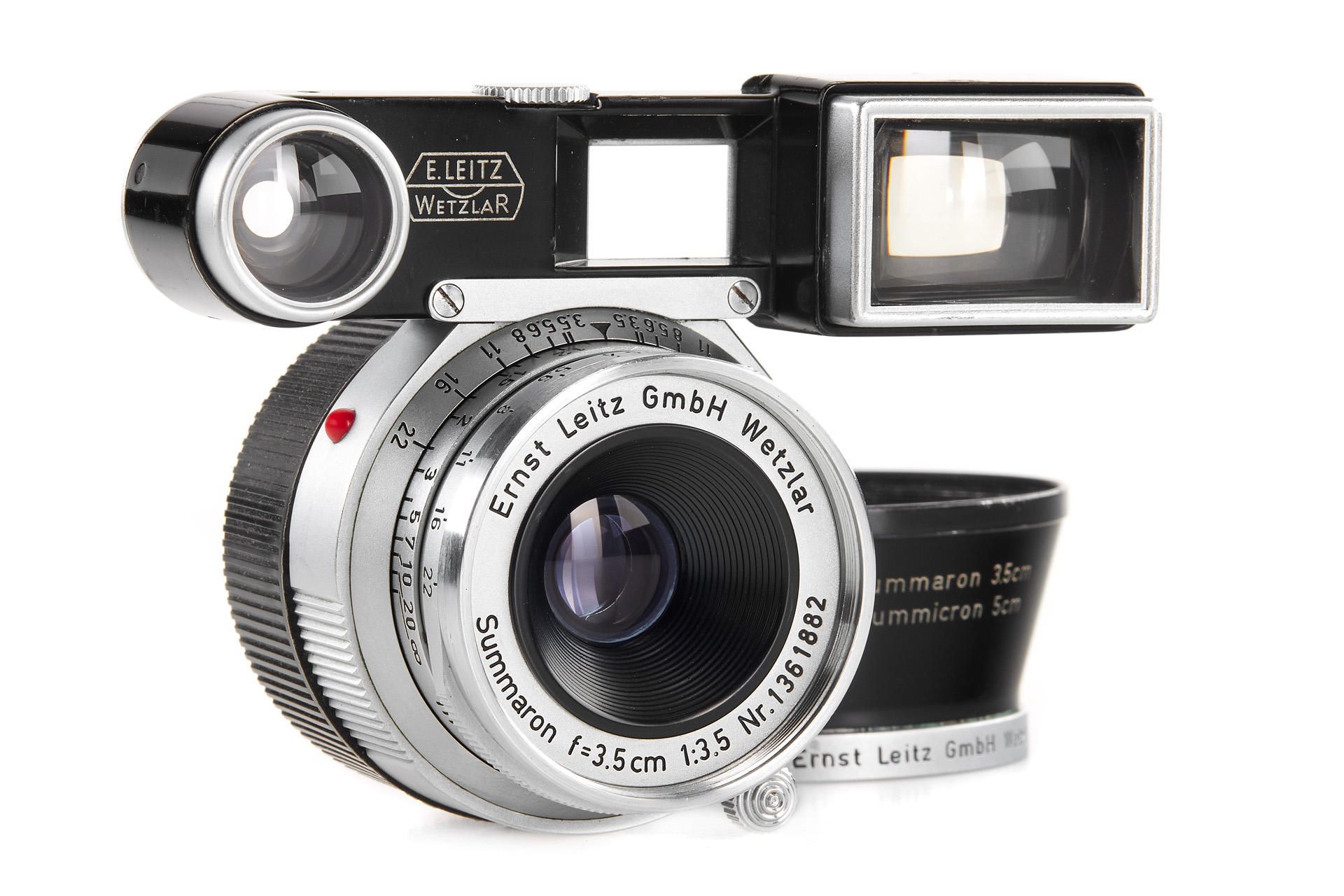 The Viewfinder Trick That Made Leica's Summaron a Cult Classic