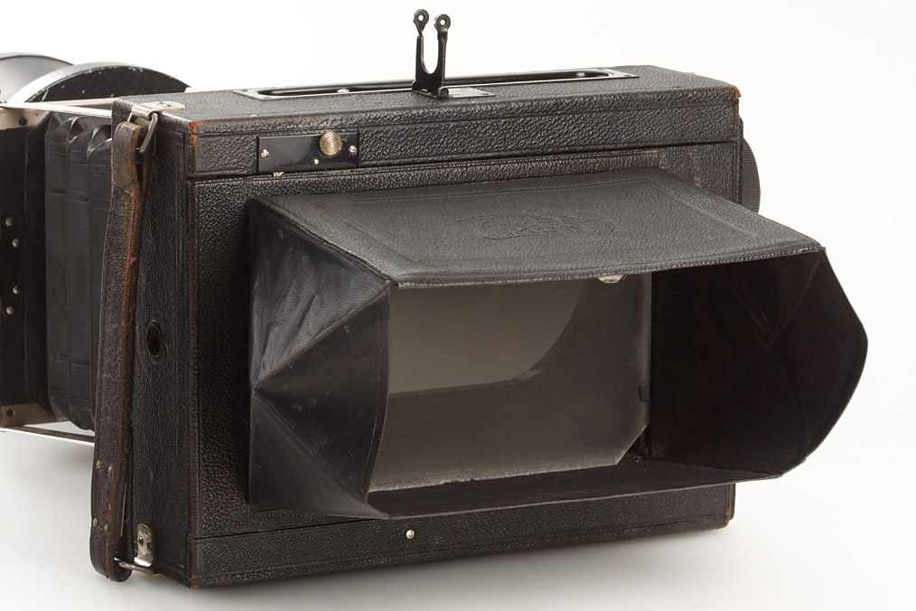 Zeiss Ikon: Deckrullo Stereo Tropical Price Guide: estimate a camera value